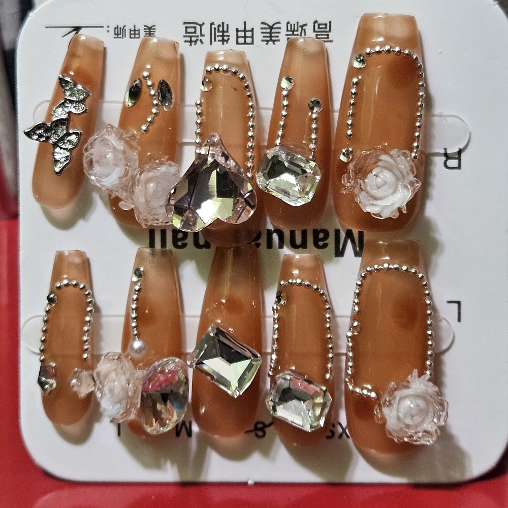 Bougie Nails Press-on nails glue-on nails artificial nails fake